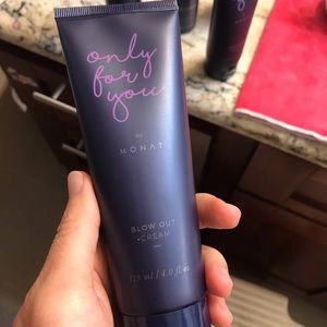 Monat Blow Out Cream, 4oz., New and Unopened